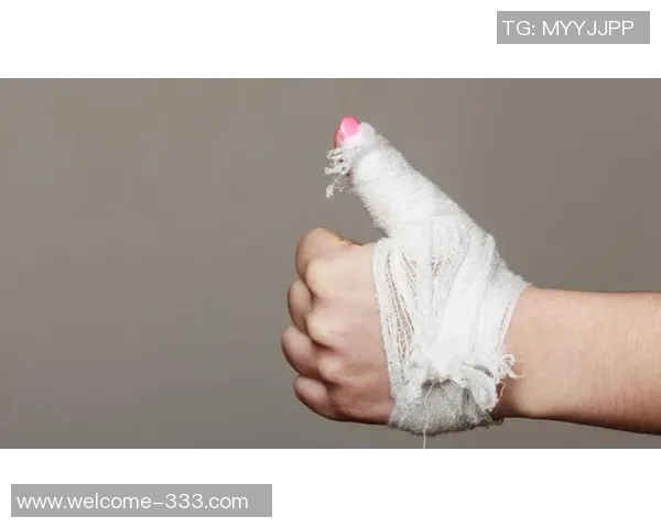 阿伦手指伤势轻微并非之前骨折的部位影响恢复进程